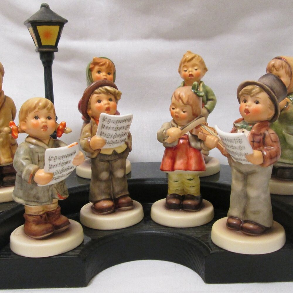 M I Hummel Kinder Choir